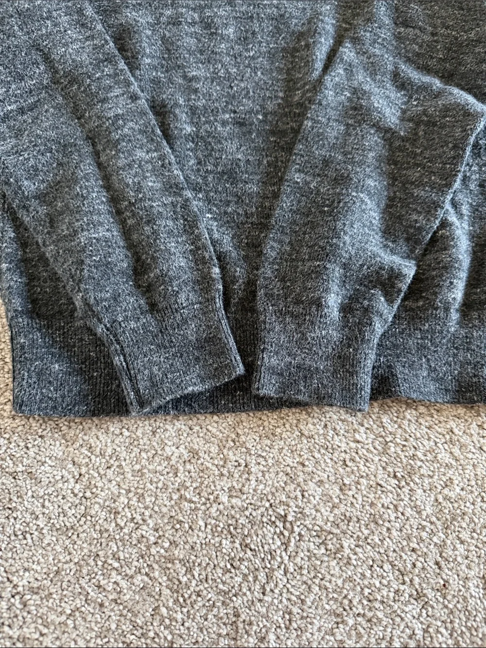 GAP Boys Size Medium Gray Sweater